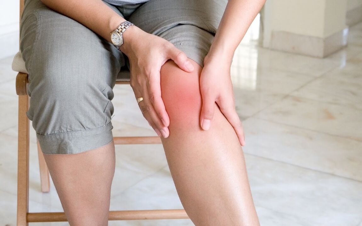 Воспаление со црвенило во коленото зглоб - знак за артритис